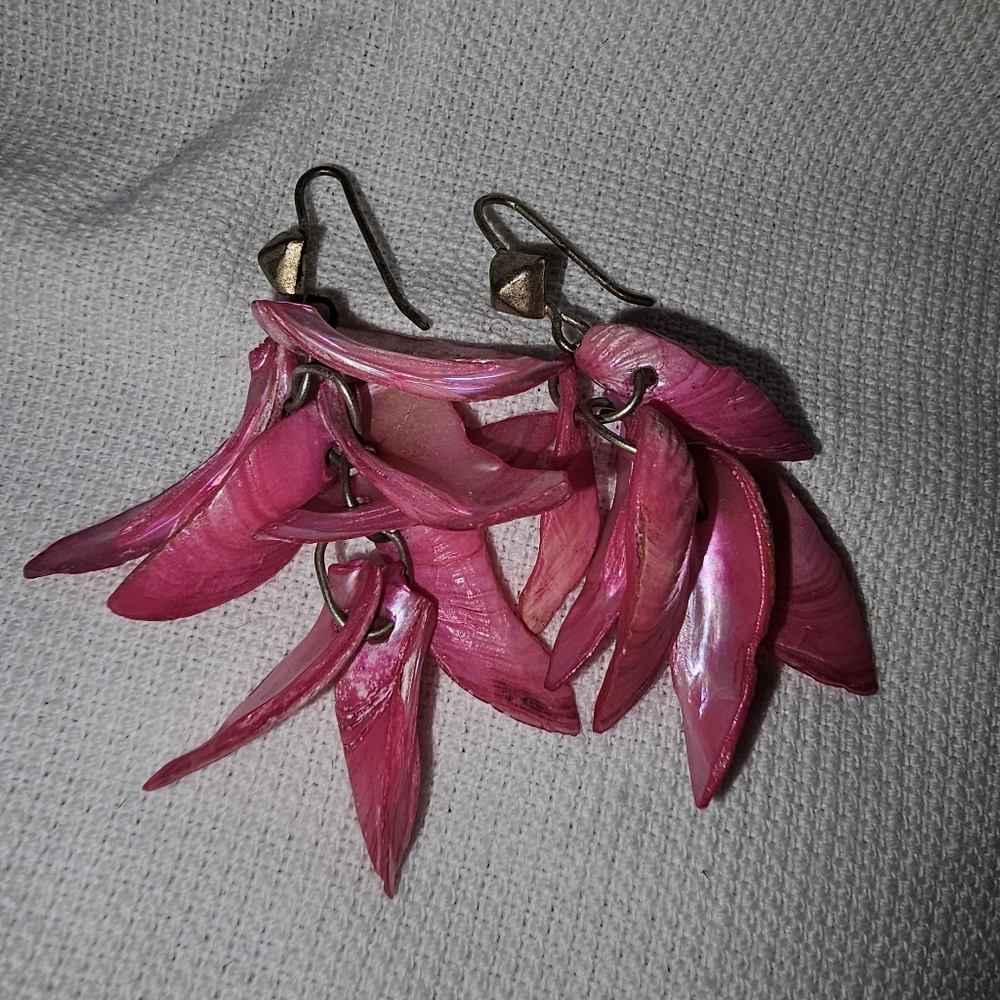 Pink Shell Earrings - Picture 2 of 2